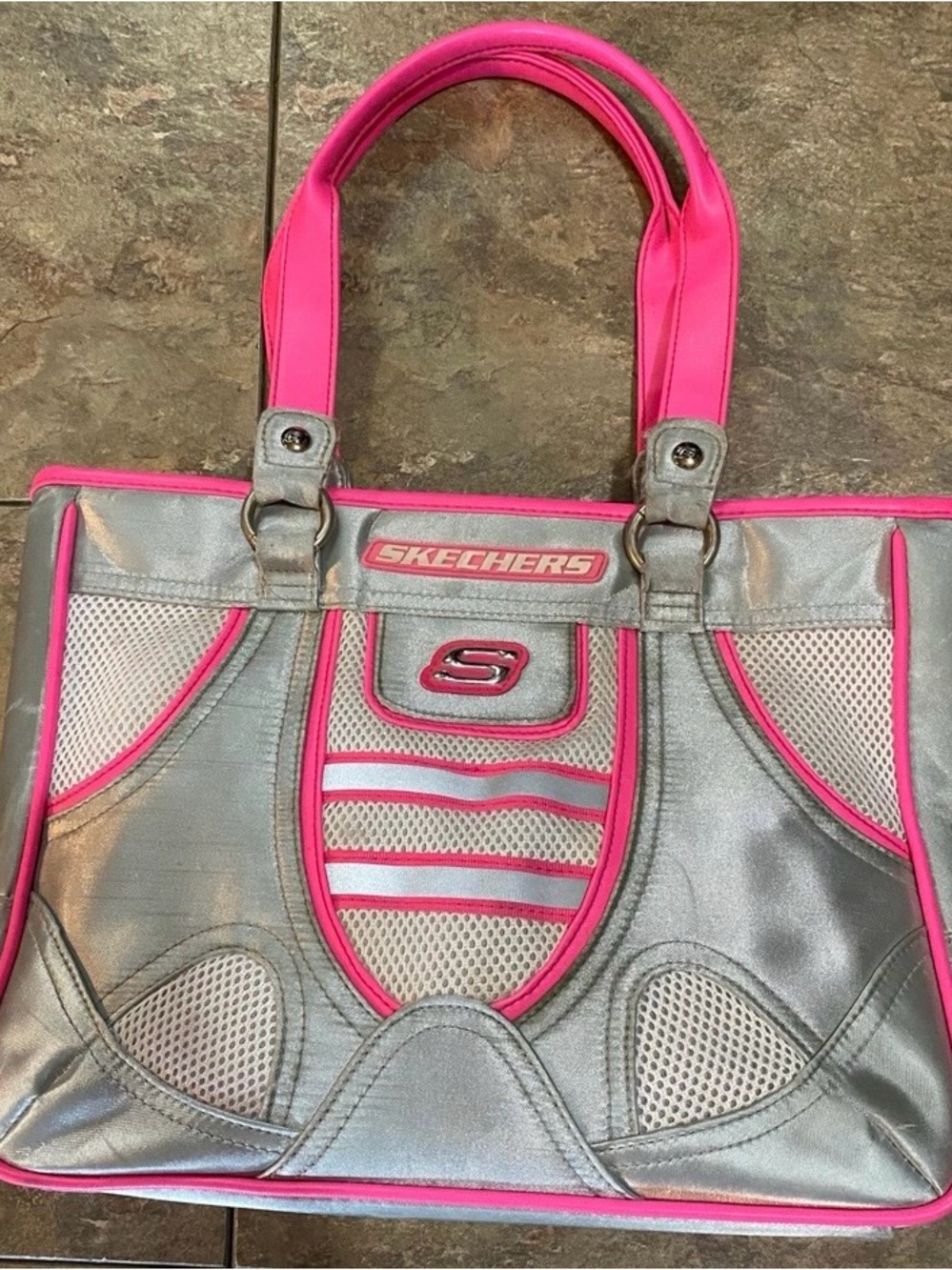 Vintage 90's Y2K
Skechers purse; silver and neon pink
